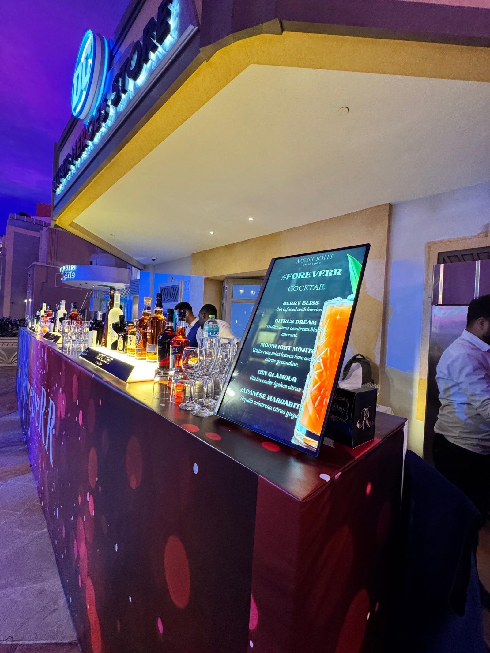 Image gallery marquee